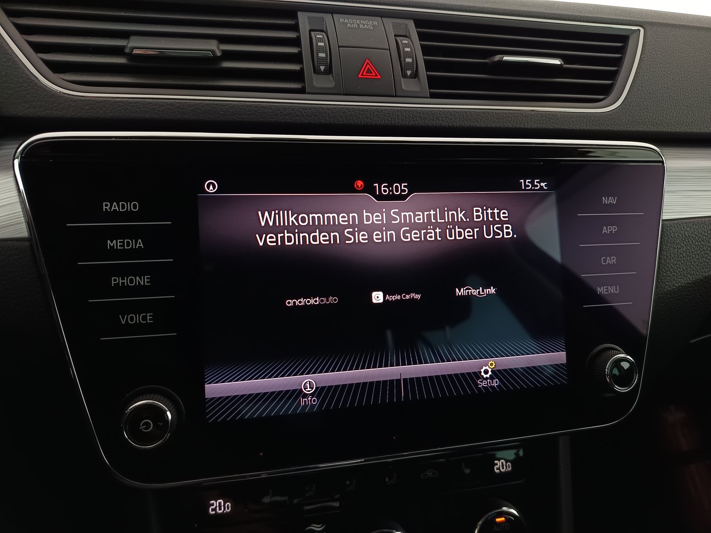 Škoda SUPERB Combi Ambition TDI DSG | Bild 25 von 33