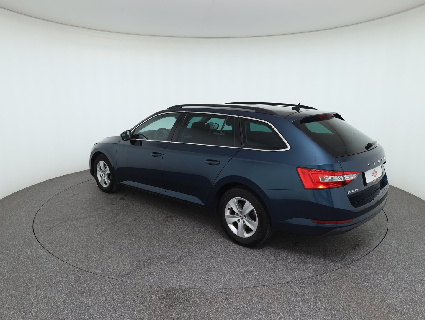 Škoda SUPERB Combi Ambition TDI DSG | Bild 8 von 33