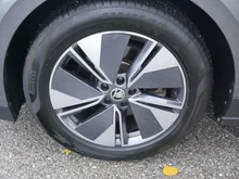 Škoda Enyaq 80 in 5X Graphite-Grau Metallic