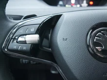 Škoda Enyaq 80 in 5X Graphite-Grau Metallic