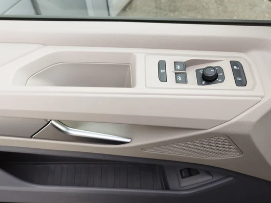 Bild eines VW Multivan Business ÜH TDI
