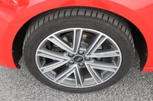 Thumbnail-Foto von Fahrzeug