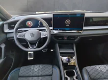 VW Tayron Sport eHybrid DSG 150kW in Cipressino-Grün Metallic