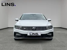 VW Passat Variant Elegance TDI DSG in PURE WHITE