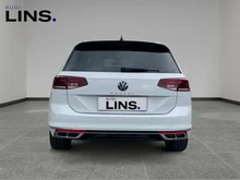 VW Passat Variant Elegance TDI DSG in PURE WHITE