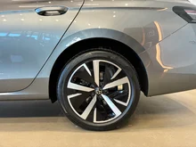 VW Passat Variant Business eHybrid 150 kW in Diabasgrau Metallic