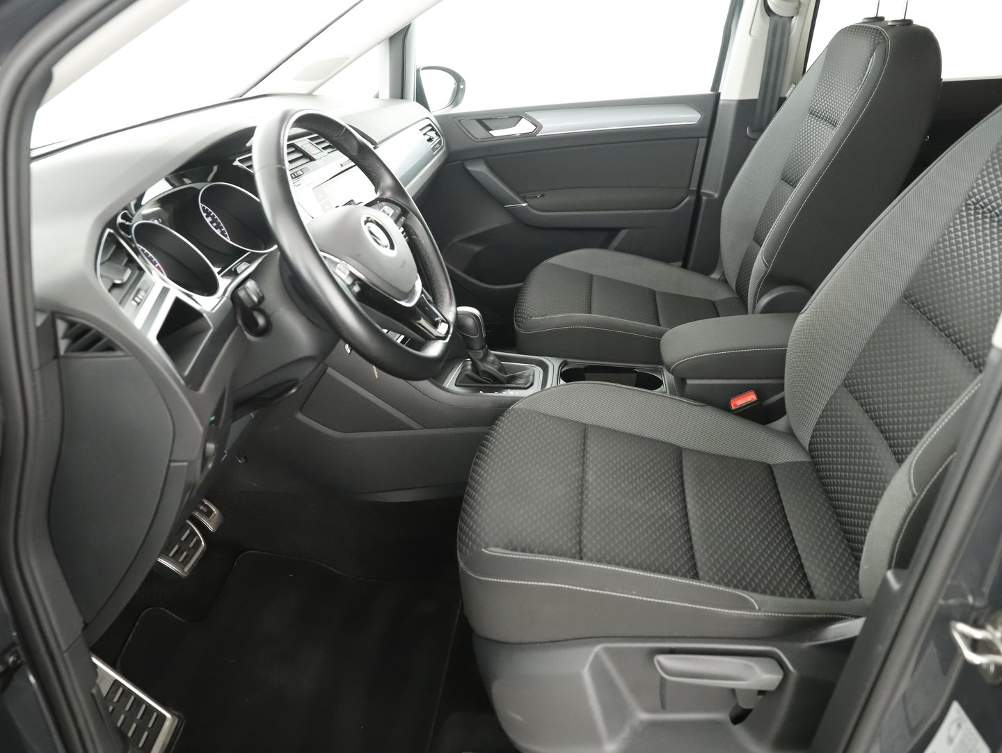 VW Touran Sky TDI DSG | Bild 3 von 14
