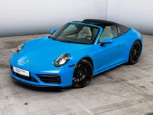 Porsche 911 Targa 4 GTS in sharkblue