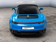 Porsche 911 Targa 4 GTS in sharkblue