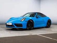 Porsche 911 Targa 4 GTS in sharkblue