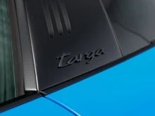 Porsche 911 Targa 4 GTS in sharkblue