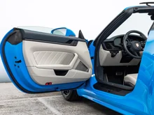 Porsche 911 Targa 4 GTS in sharkblue