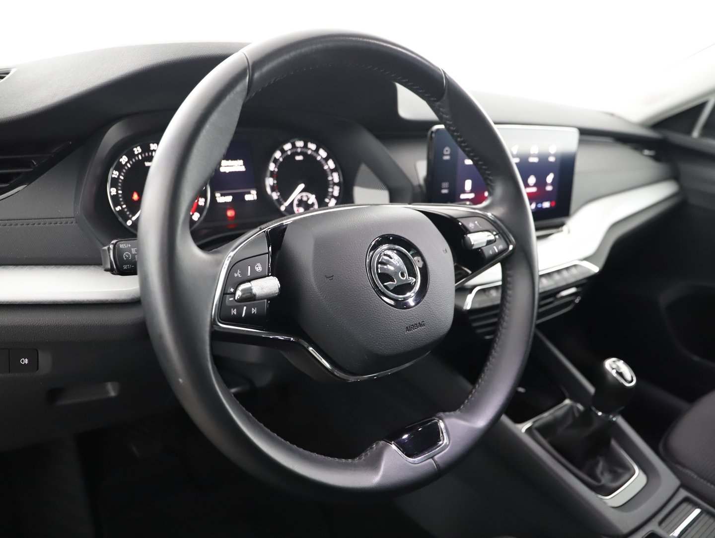 Škoda OCTAVIA Combi Ambition TDI | Bild 16 von 30