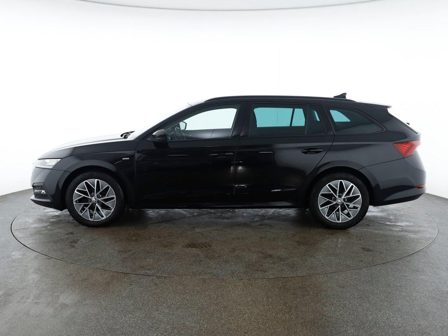 Škoda OCTAVIA Combi Ambition TDI | Bild 8 von 30