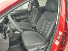 VW Taigo Style TSI in Kings Red Met.