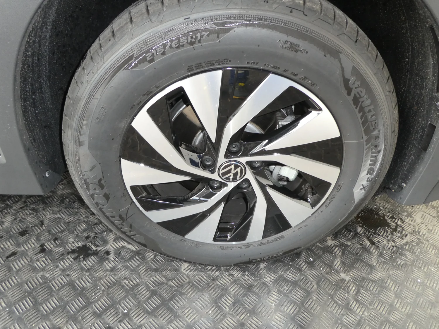 Bild eines VW Tiguan Friends eTSI DSG
