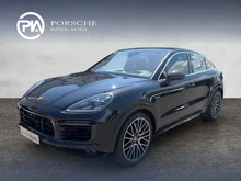 Porsche Cayenne E-Hybrid Coup� in tiefschwarzmetallic