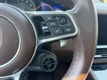 Porsche Cayenne E-Hybrid Coup� in tiefschwarzmetallic