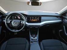 Škoda Octavia Combi Ambition TDI DSG in 8E Brilliant-Silber Metallic