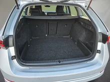Škoda Octavia Combi Ambition TDI DSG in 8E Brilliant-Silber Metallic