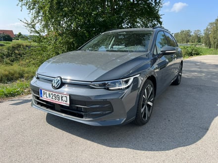 VW Golf Variant Business mHeV DSG