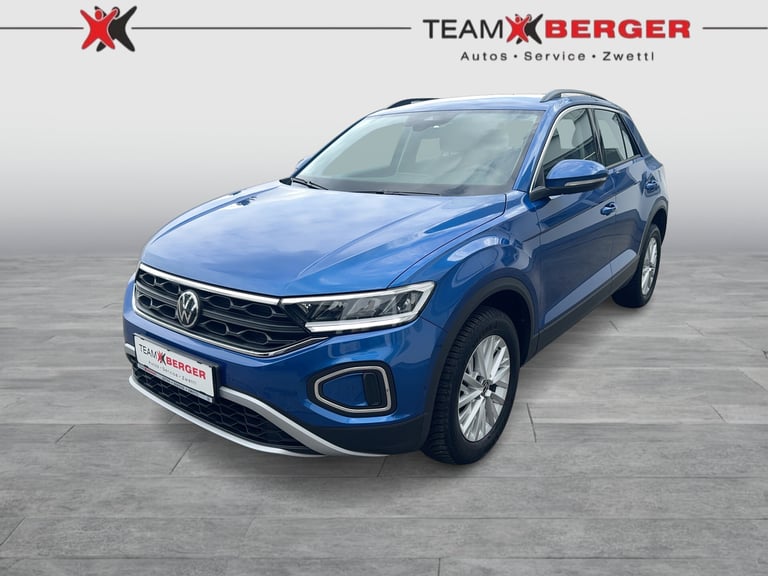 VW T-Roc in 5Z Ravennablau Metallic gebraucht in Zwettl für € 23.990 ...