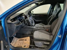 Škoda Octavia Combi Sportline TSI mHEV DSG in Race-Blau Metallic