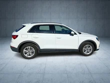 Audi Q3 40 TDI quattro intense in T9 Ibisweiß