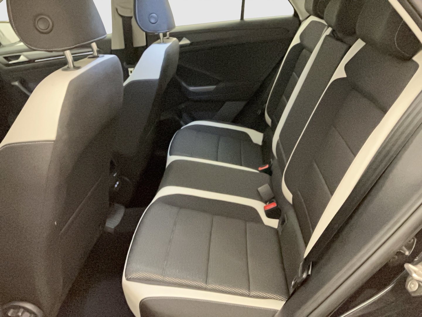 VW T-Roc Sport TDI DSG | Bild 17 von 21