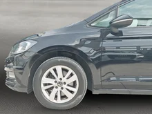 VW Touran Life TDI DSG in Deep Black Perleffekt