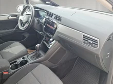 VW Touran Life TDI DSG in Deep Black Perleffekt