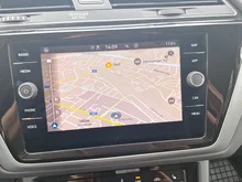 VW Touran Life TDI DSG in Deep Black Perleffekt