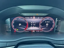 Škoda Karoq Sportline TSI DSG ACT in Black-Magic Perleffekt