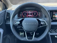 Škoda Karoq Sportline TSI DSG ACT in Black-Magic Perleffekt