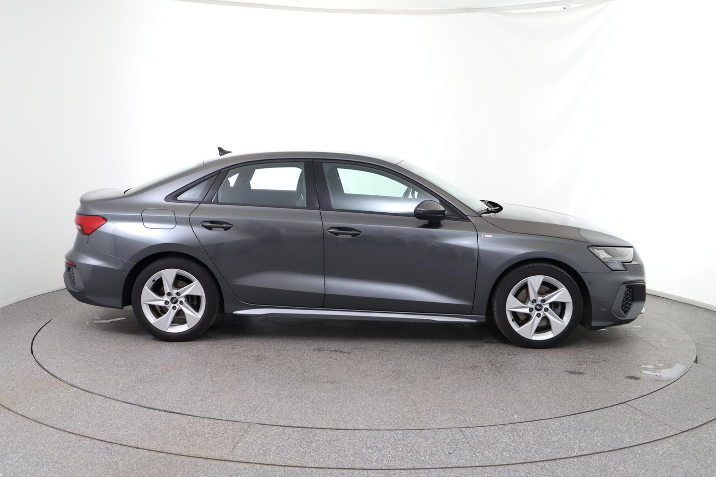 Audi A3 Limousine 35 TFSI S line exterieur | Bild 6 von 30