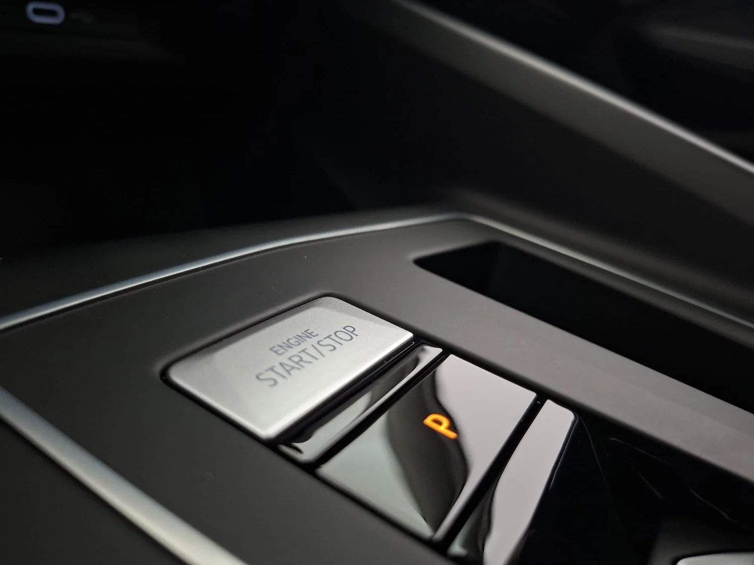 Bild eines Golf Variant Business mHeV DSG