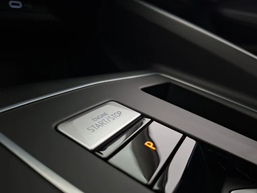 Bild eines Golf Variant Business mHeV DSG