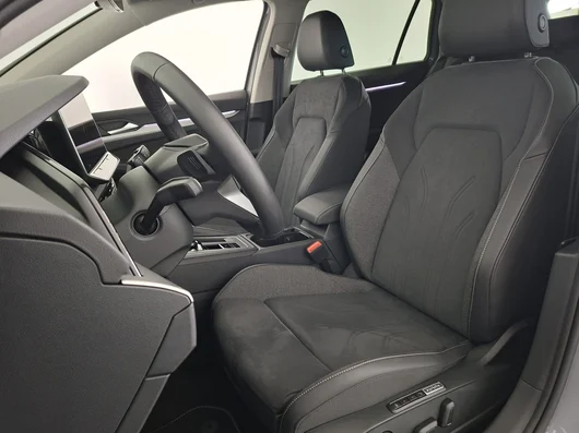 Bild eines Golf Variant Business mHeV DSG