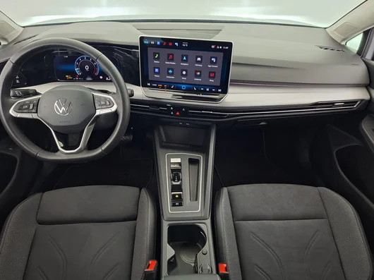 Bild eines Golf Variant Business mHeV DSG