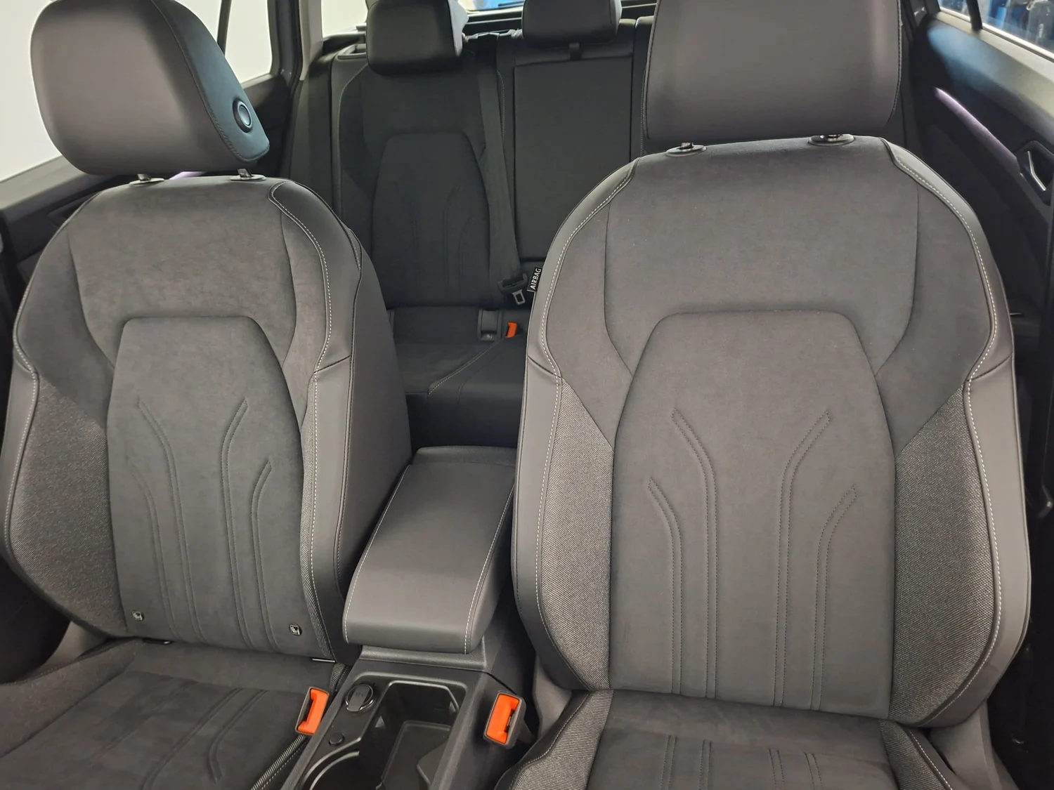 Bild eines Golf Variant Business mHeV DSG