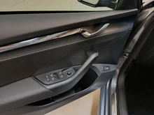 Škoda Octavia Combi Selection TSI in Graphit-Grau Metallic
