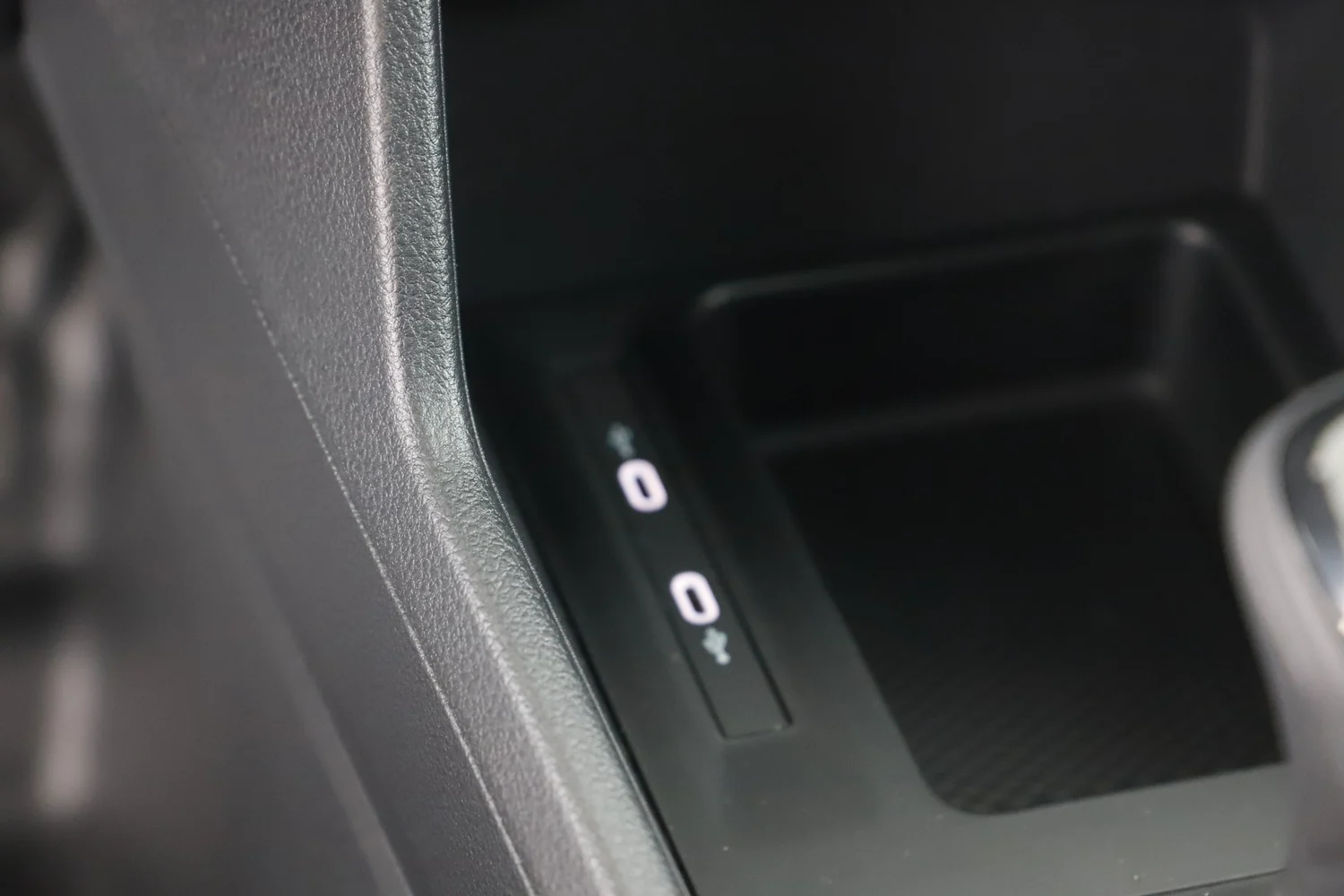 Bild eines VW Caddy Cargo Entry TDI