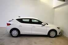 SEAT Leon Reference 1.0 TSI in Candy-Weiß