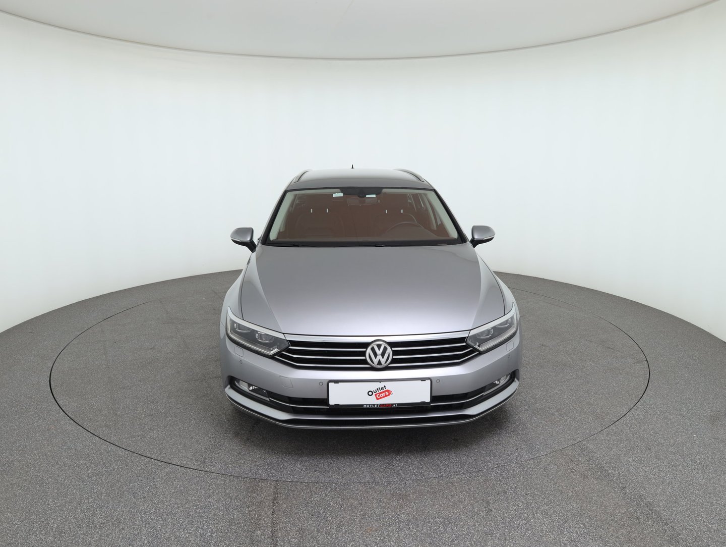 VW Passat Variant Highline TDI SCR DSG | Bild 2 von 33