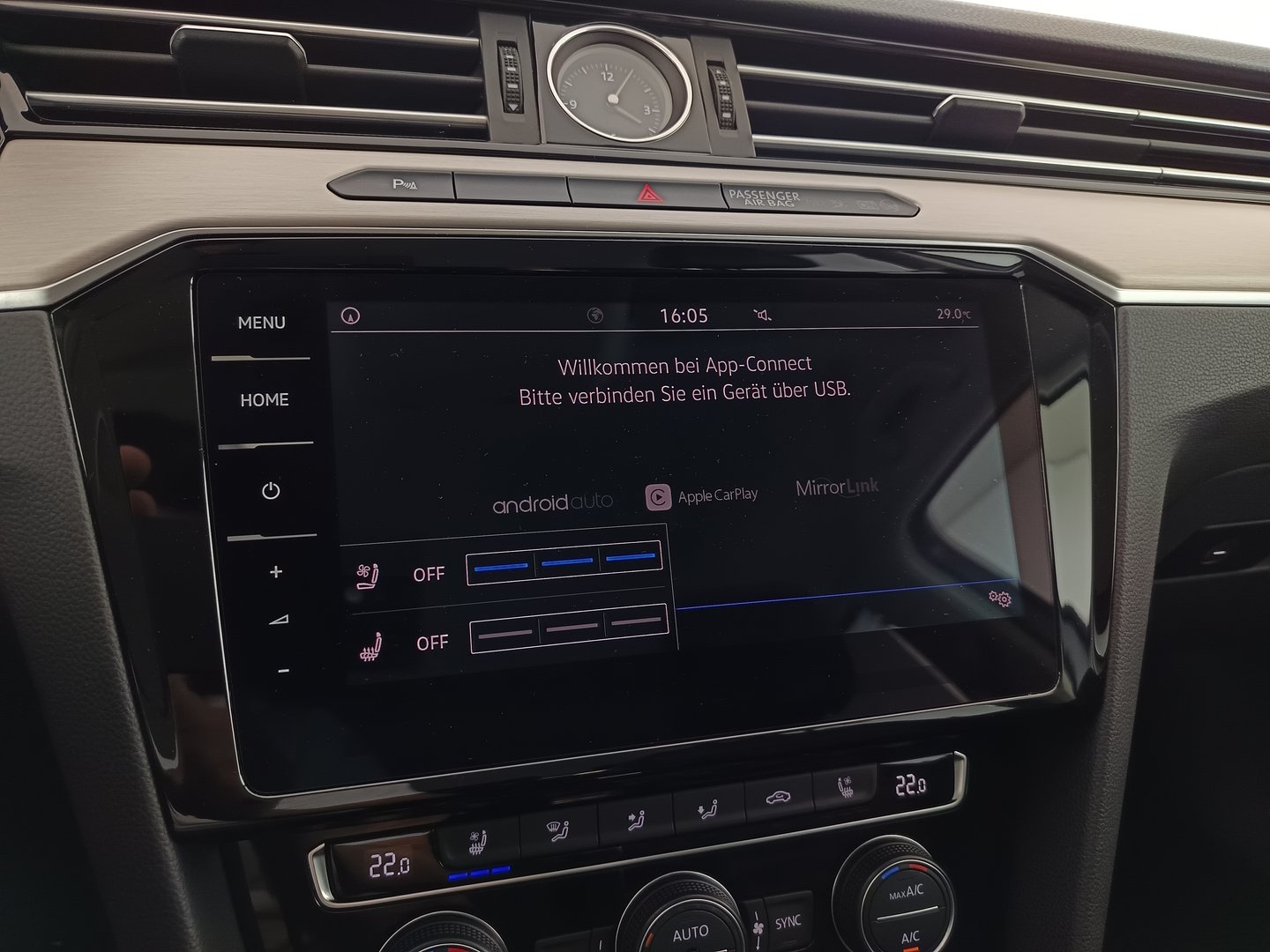 VW Passat Variant Highline TDI SCR DSG | Bild 26 von 33