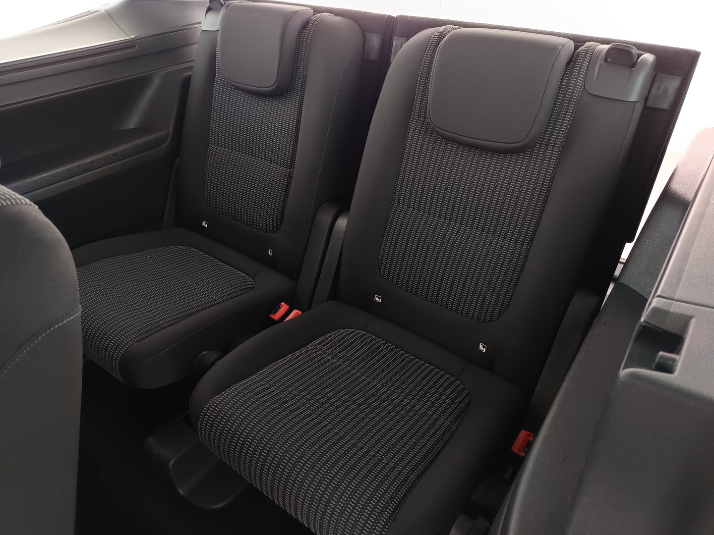 SEAT Alhambra Austria Edition Executive TSI | Bild 30 von 34