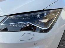 SEAT Leon Kombi Cupra 300 TSI DSG 4Drive in Nevada-Weiß Metallic