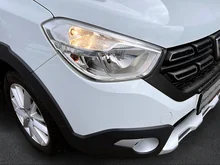 Thumbnail-Foto von Fahrzeug