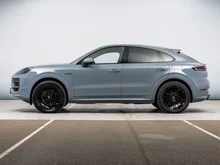 Porsche Cayenne E-Hybrid Coupé in arktikgrau