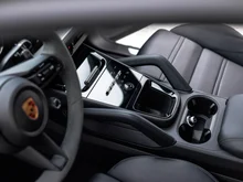 Porsche Cayenne E-Hybrid Coupé in arktikgrau